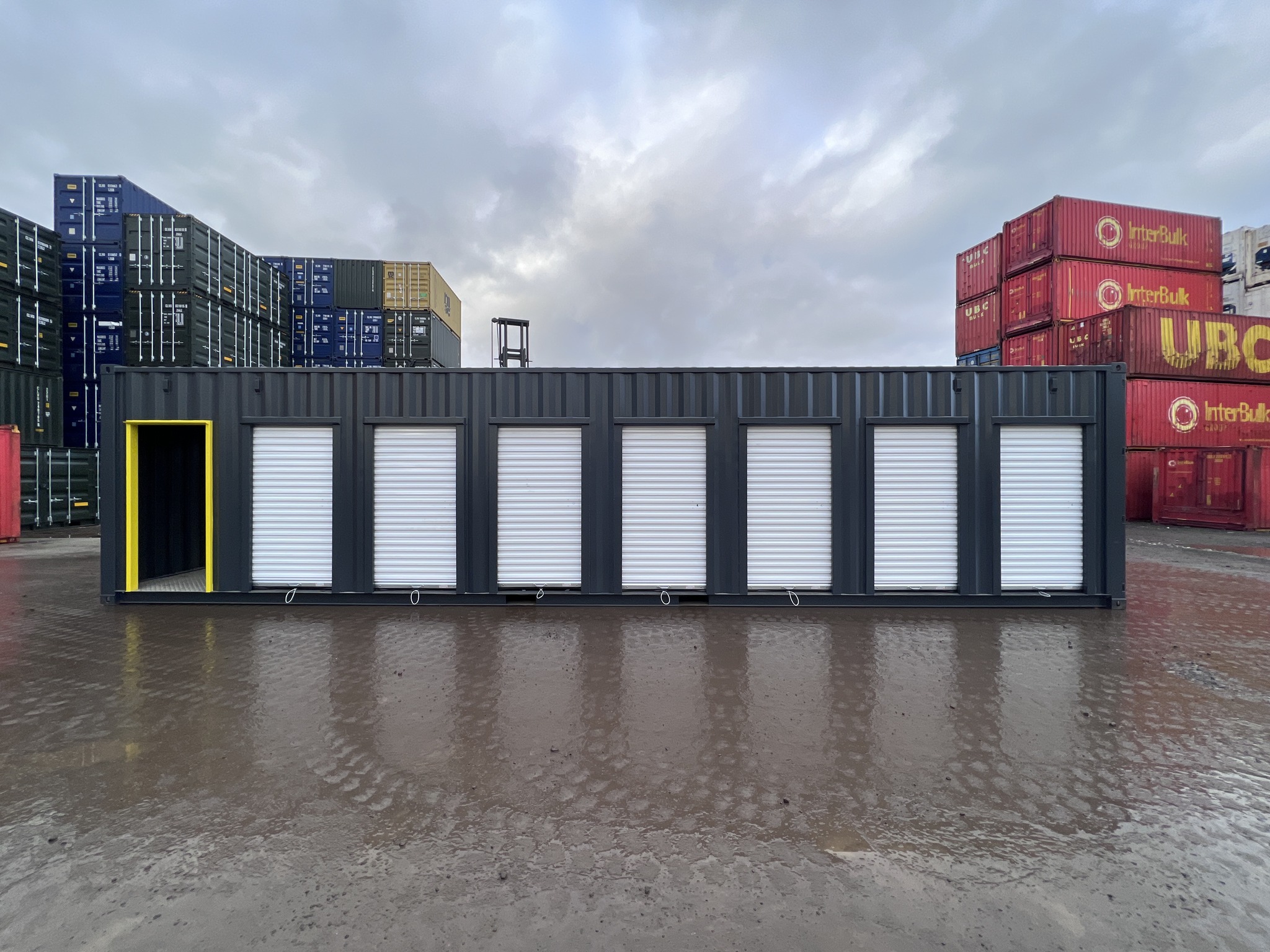 40ft High Cube Multi-Store Container – 7-Bay Self Storage Unit 1 40ft High Cube Multi-Store Container – 7-Bay Self Storage Unit