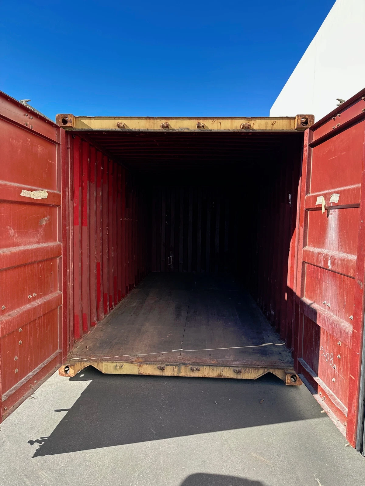 Used 20ft Conex Shipping / Storage Container – Yellow/Gold – Priced to Sell! 7 Used 20ft Conex Shipping / Storage Container – Yellow/Gold – Priced to Sell! - Image 7
