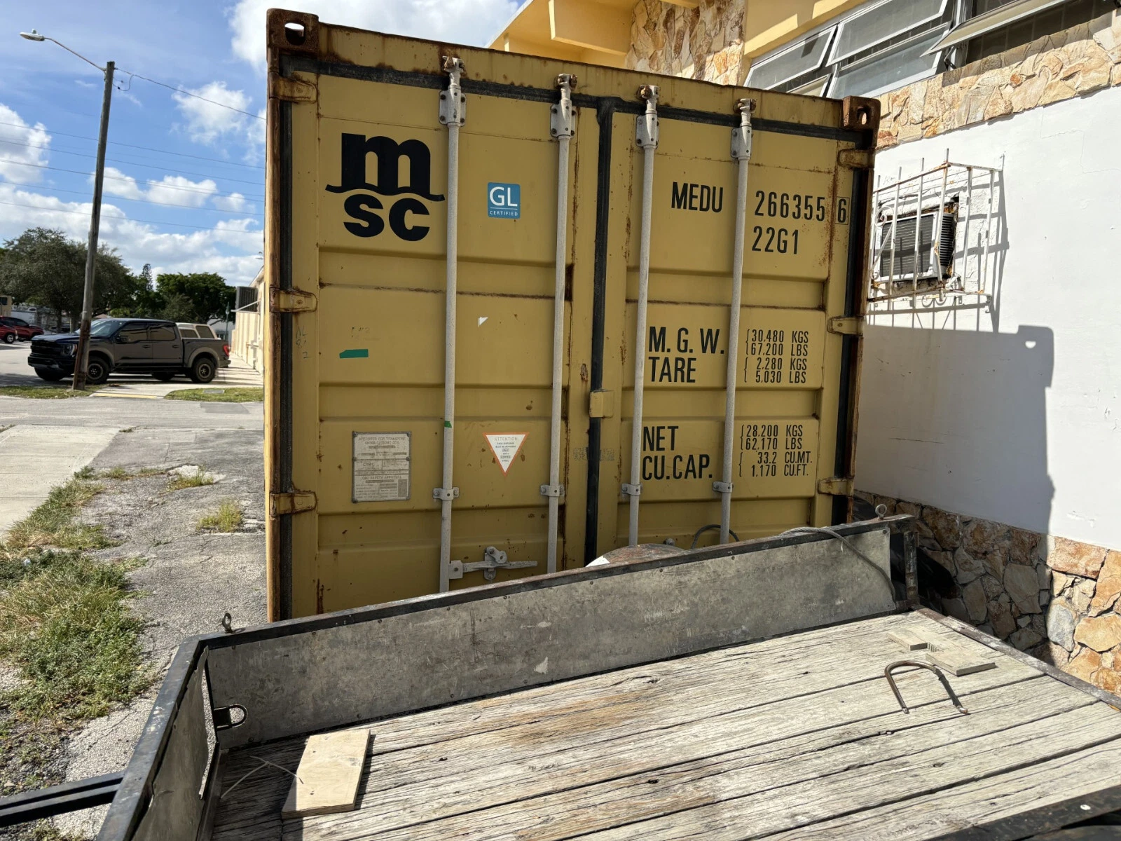 Used 20ft Conex Shipping / Storage Container – Yellow/Gold – Priced to Sell! 2 Used 20ft Conex Shipping / Storage Container – Yellow/Gold – Priced to Sell! - Image 2