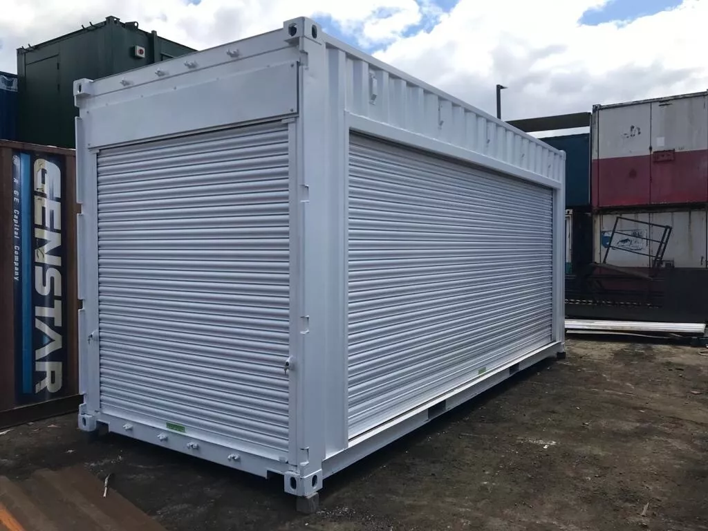20ft x 8ft Shipping Container with Roll-Up Door – Nationwide Delivery 9 20ft x 8ft Shipping Container with Roll-Up Door – Nationwide Delivery - Image 9